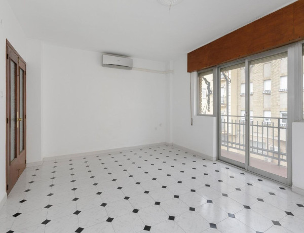 Piso en venta en , Atarfe photo 1