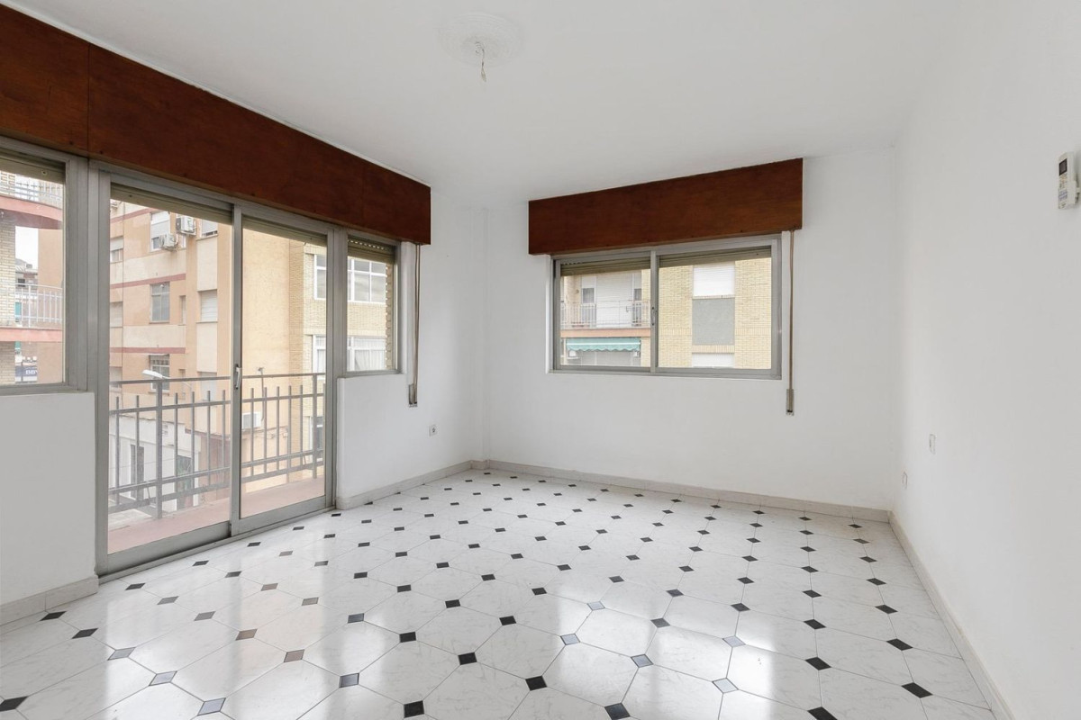 Piso en venta en calle Prados Picazo, Atarfe
photo 2