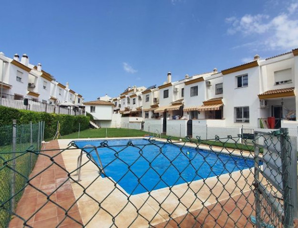 Chalet adosado en venta en  Jardines de Alhaurín-Huerta Alta-Fuensanguínea , Alhaurín de la Torre photo 1