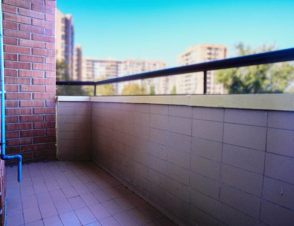 Продажа квартиры в  Calle de albalat dels tarongers s/n, València photo 1