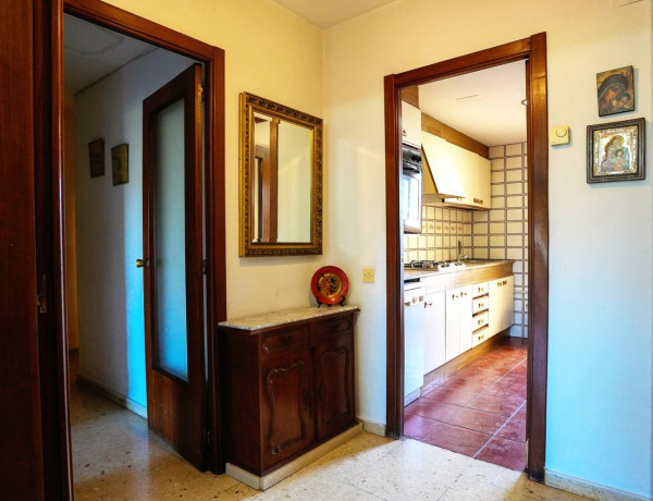 Продажа квартиры в  Calle de albalat dels tarongers s/n, València photo 2