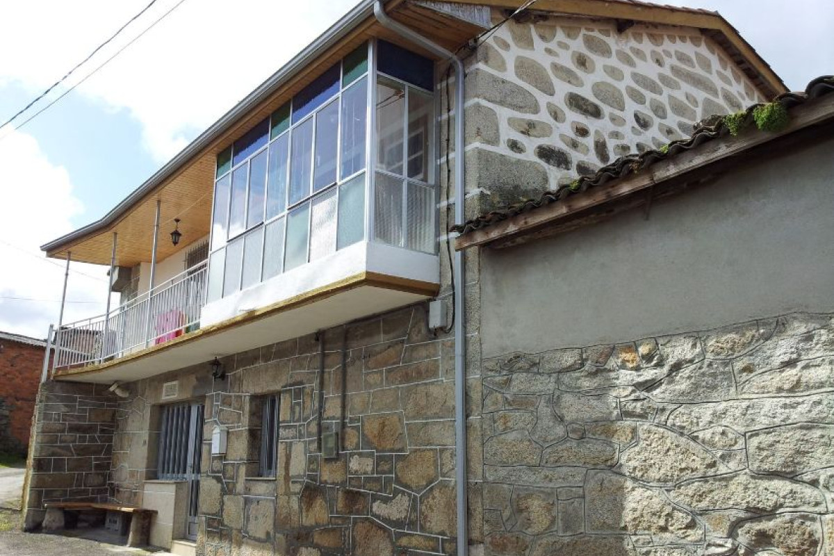 Продажа загородного участка в , Рамирас photo 1