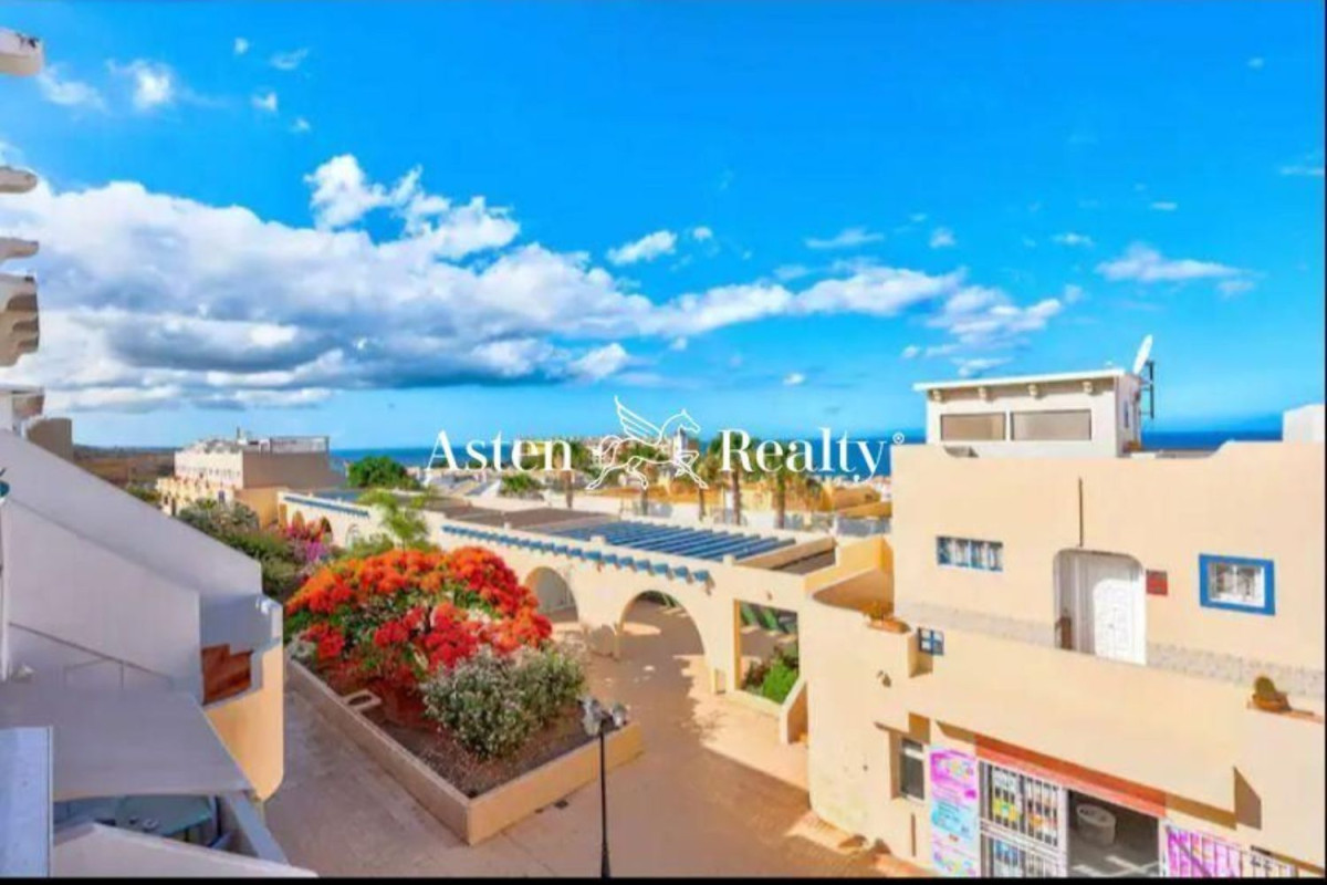 Продажа квартиры на Avenida Playa Paraíso, Адехе
photo 2