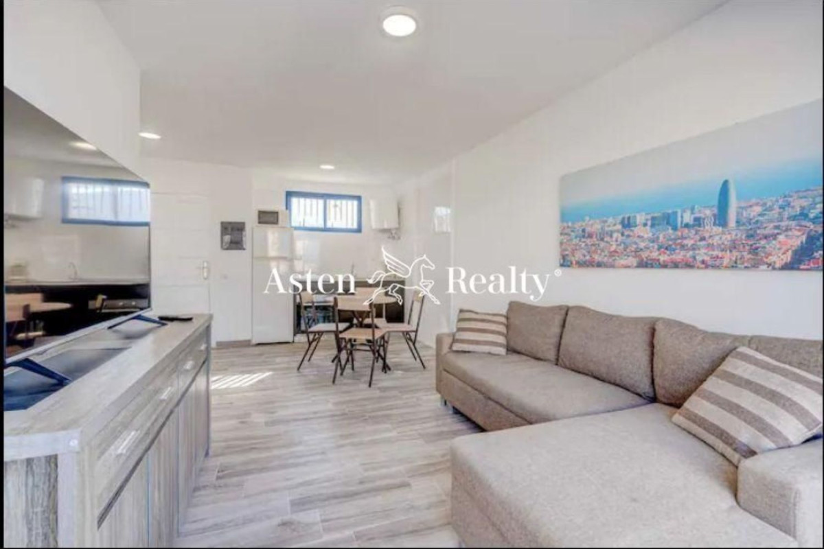 Продажа квартиры на Avenida Playa Paraíso, Адехе
photo 4