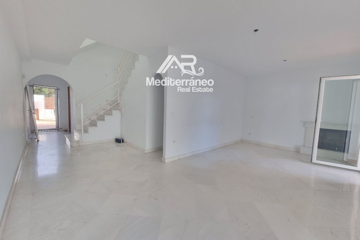 Sale of townhouse in , Bédar photo 3