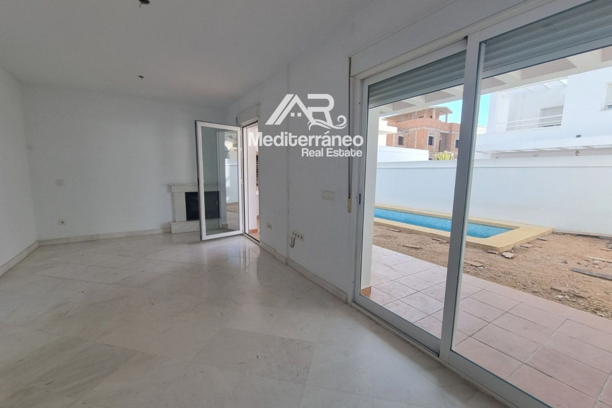Sale of townhouse in , Bédar photo 4
