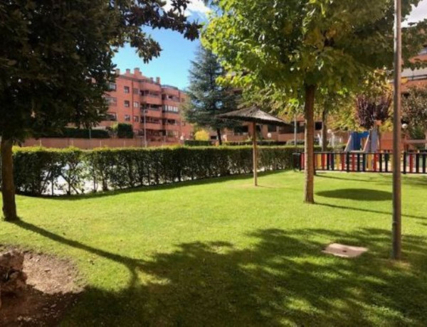 Apartment for sale in  Calle del Marqués de la Valdavia, Alcobendas photo 2