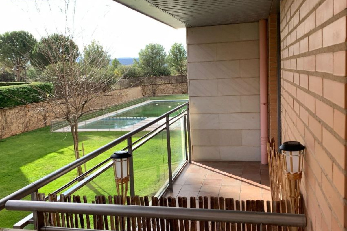 Venta de piso en Calle Joaquín Turina, Logroño
photo 1