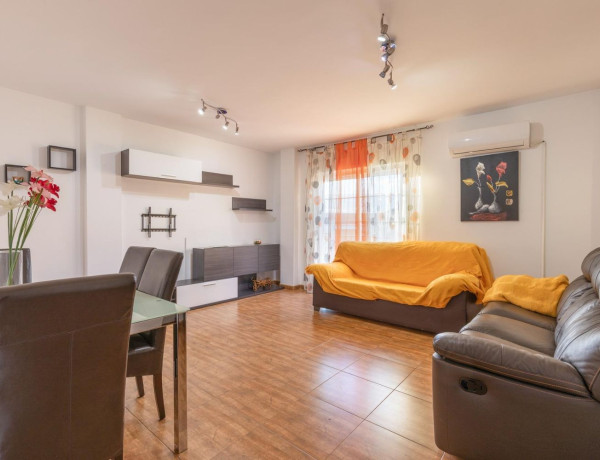 Piso en venta en Calle Gaviota, Churriana de la Vega photo 1