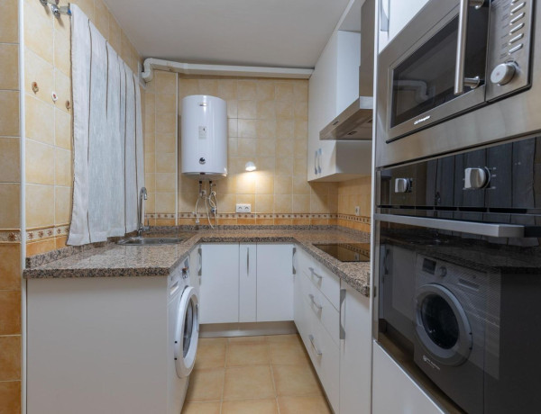 Piso en venta en Calle Gaviota, Churriana de la Vega thumbnail 1
