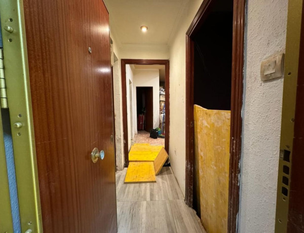 Bajo en venta en  Calle Cooperativa, Hospitalet de Llobregat photo 3