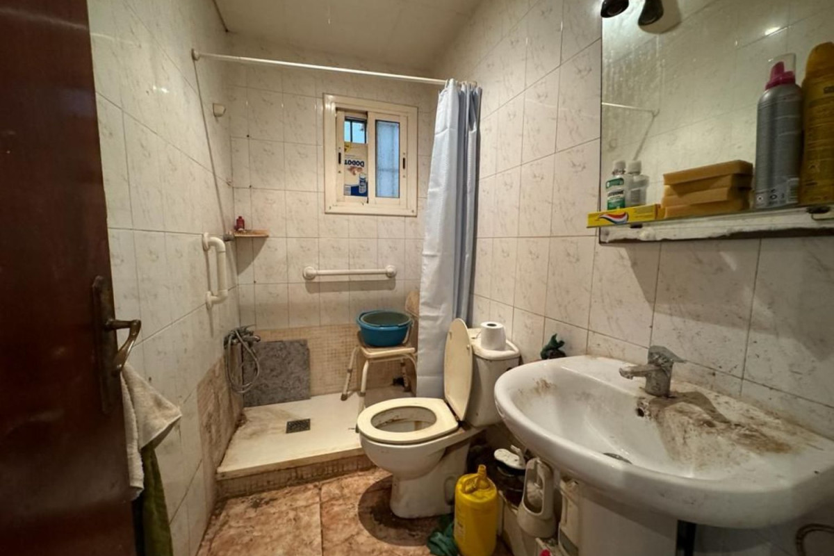 Продажа квартиры на Calle Cooperativa, Госпиталет-де-Льобрегат
photo 4