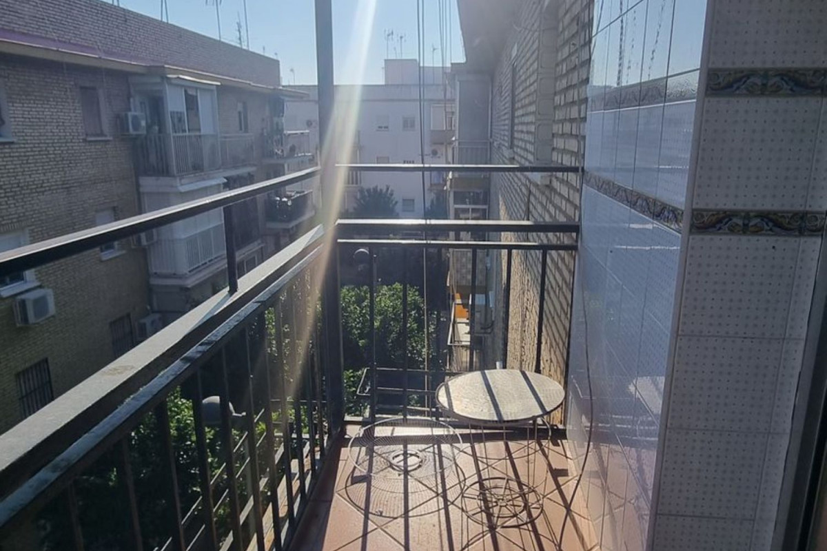 Venta de piso en Urb. BARRIADA EL ROCÍO, Dos Hermanas
photo 2