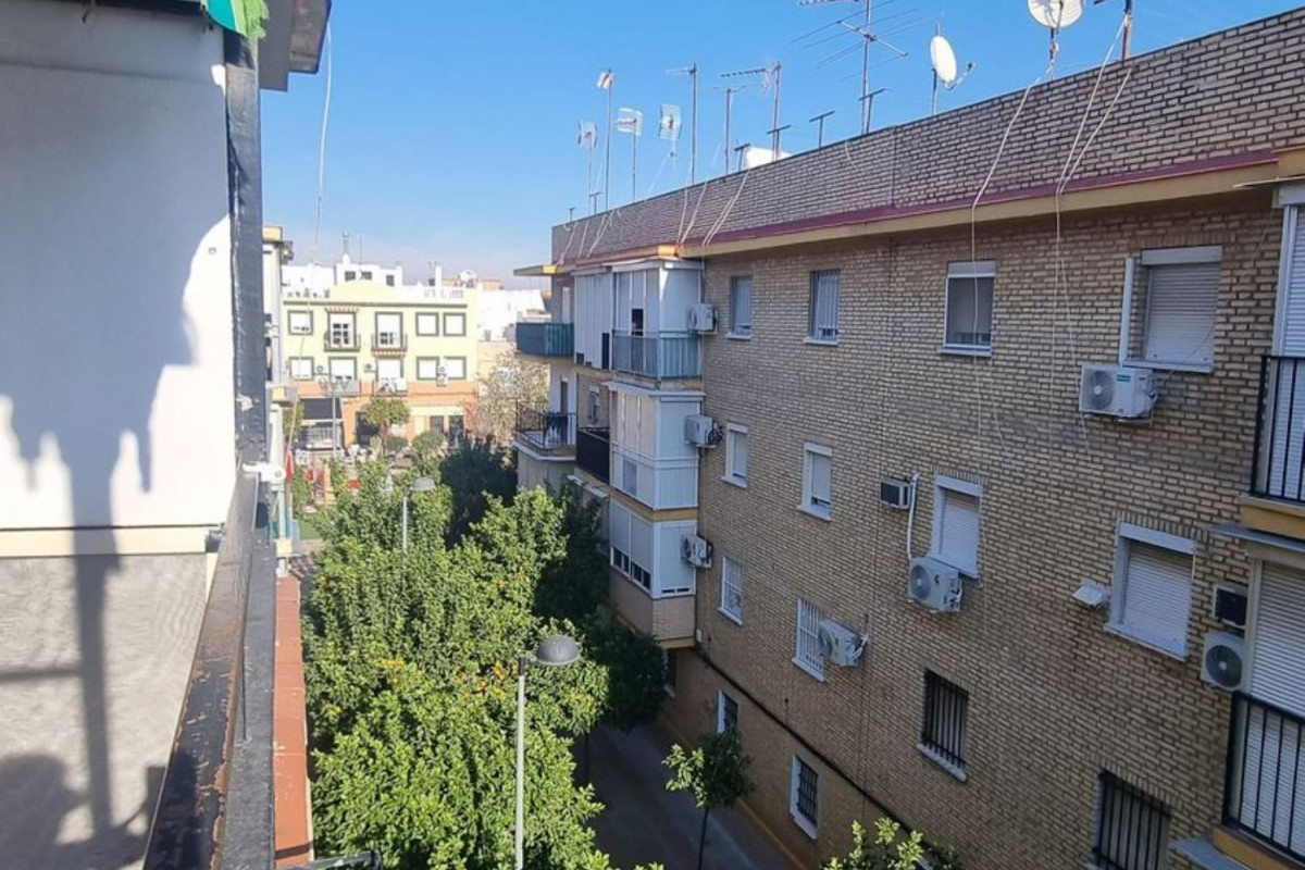 Venta de piso en Urb. BARRIADA EL ROCÍO, Dos Hermanas
photo 3