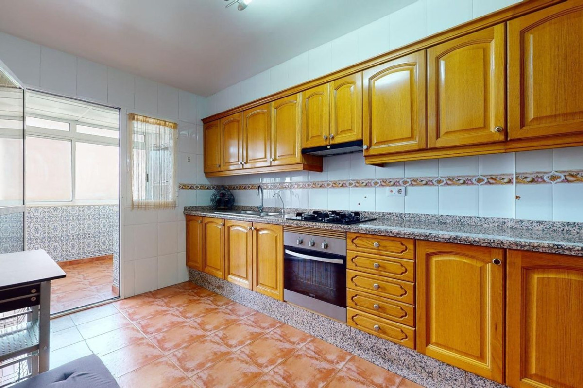 Продажа квартиры в Каско урбано, Аспе
photo 1