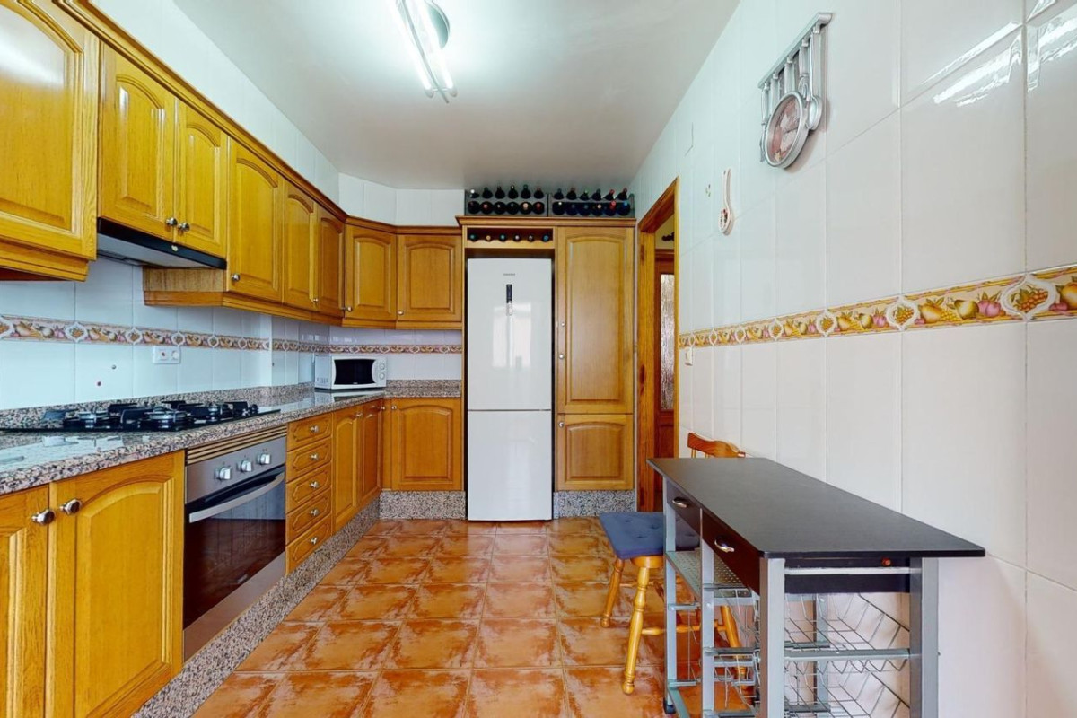 Продажа квартиры в Каско урбано, Аспе
photo 2