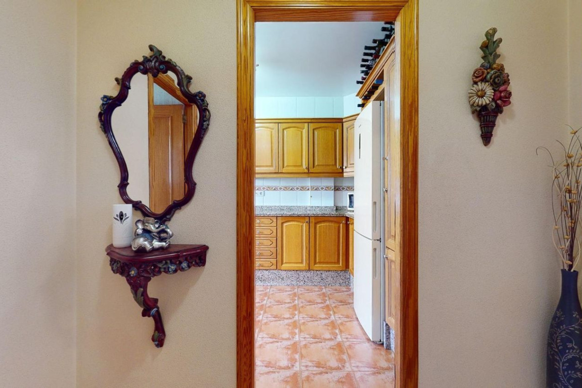 Продажа квартиры в Каско урбано, Аспе
photo 5