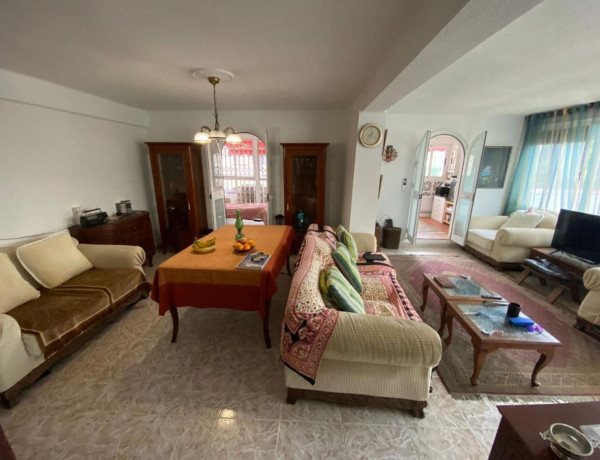 Piso en venta en Poniente-Faro , Torre del Mar thumbnail 2