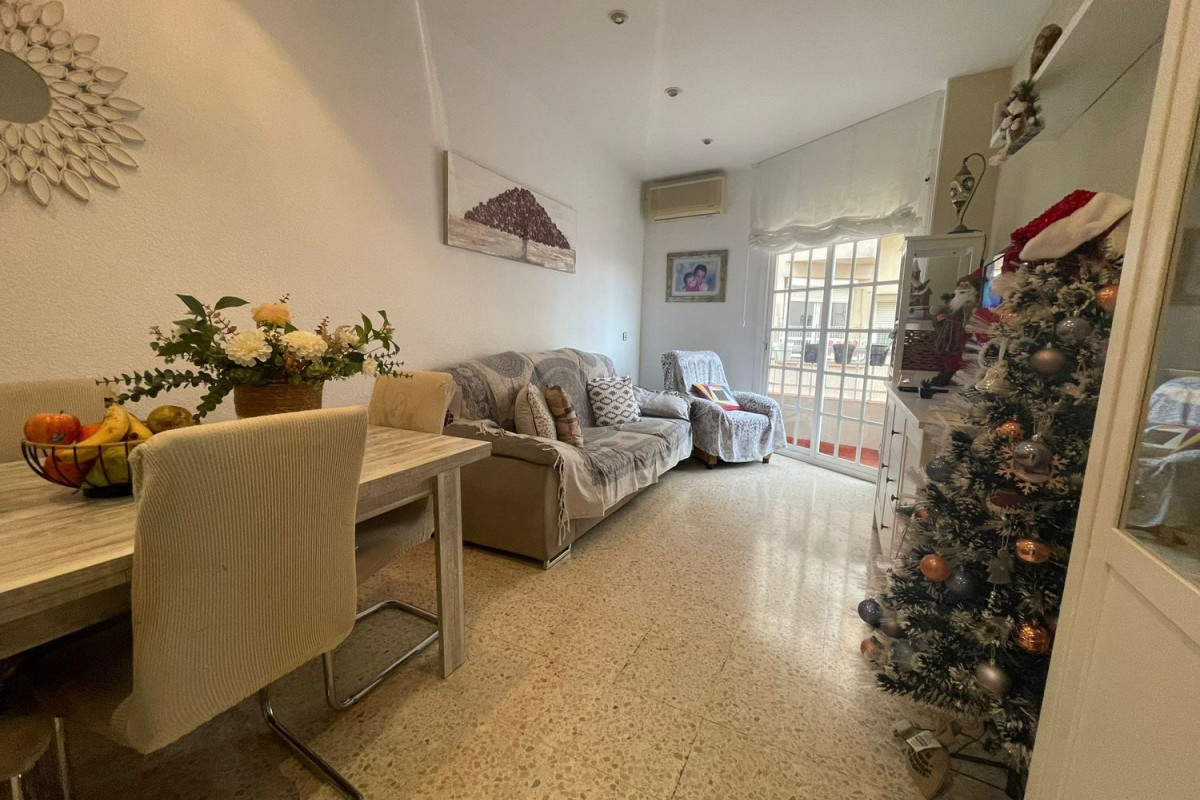 Продажа квартиры на Avenida d'Isabel la Catòlica, Госпиталет-де-Льобрегат
photo 3