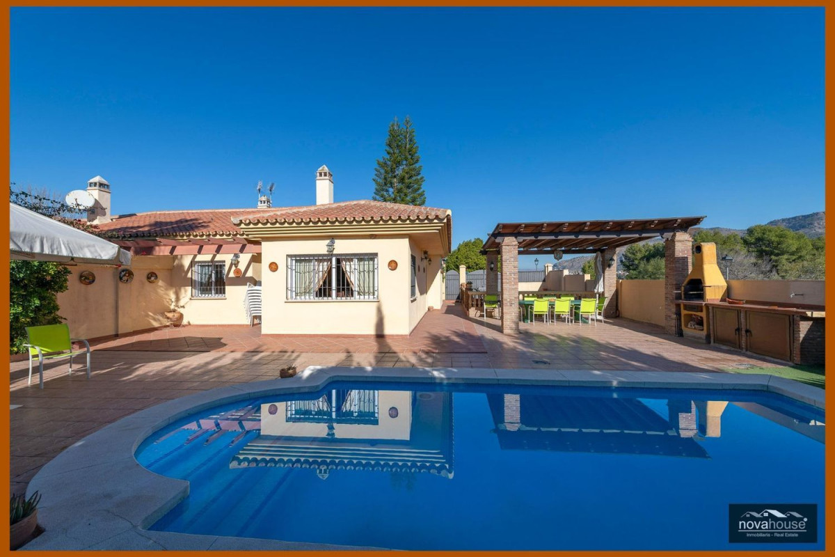 Casa o chalet independiente en venta en Pizarra, Pizarra
photo 1