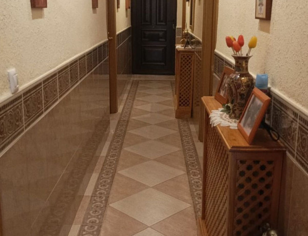 Chalet independiente en venta en , Viso del Marqués photo 3