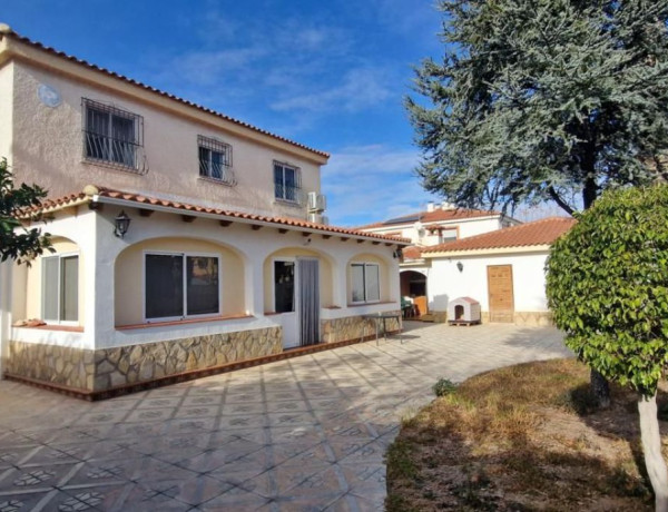 Semi-detached house for sale in  SAUCES , San Vicente del Raspeig photo 4