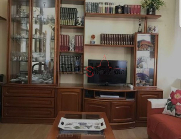 Apartment for sale in  Centro , Salamanca photo 2