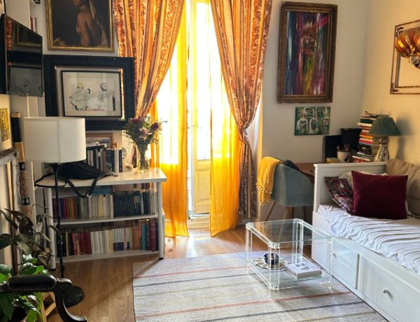 Duplex en venta en Calle de Luis Vélez de Guevara, 5, Madrid thumbnail 1