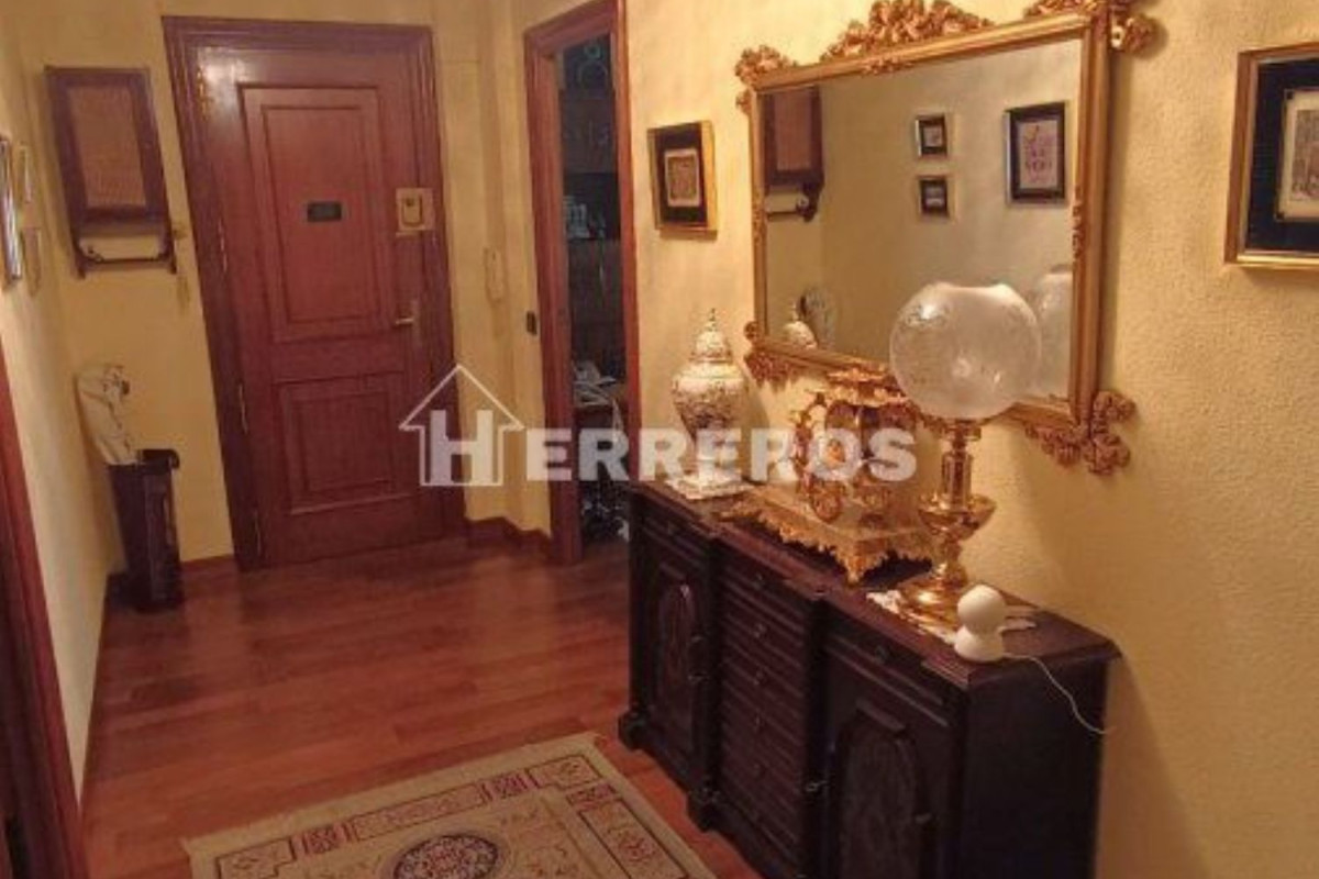 Venta de piso en Calle Duquesa de la Victoria, Logroño
 photo 4