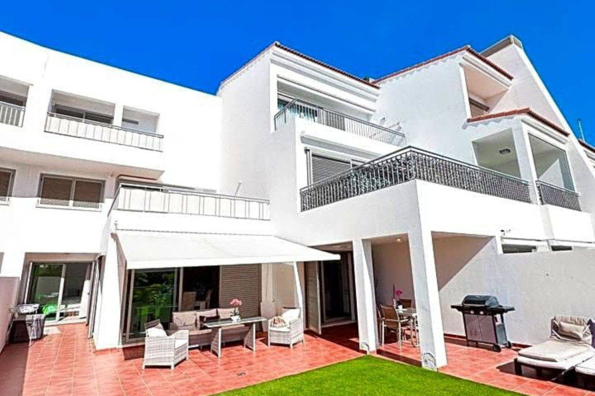 Venta de piso en Calle Playa de Diego Hernández, Adeje
photo 1