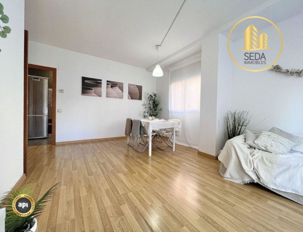 Piso en venta en  Calle LAVOISIER, Terrassa photo 4