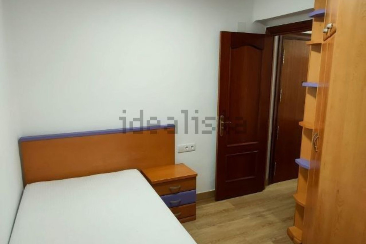 Alquiler de piso en  San Bernardo - Carmelitas - Campus , Salamanca photo 3