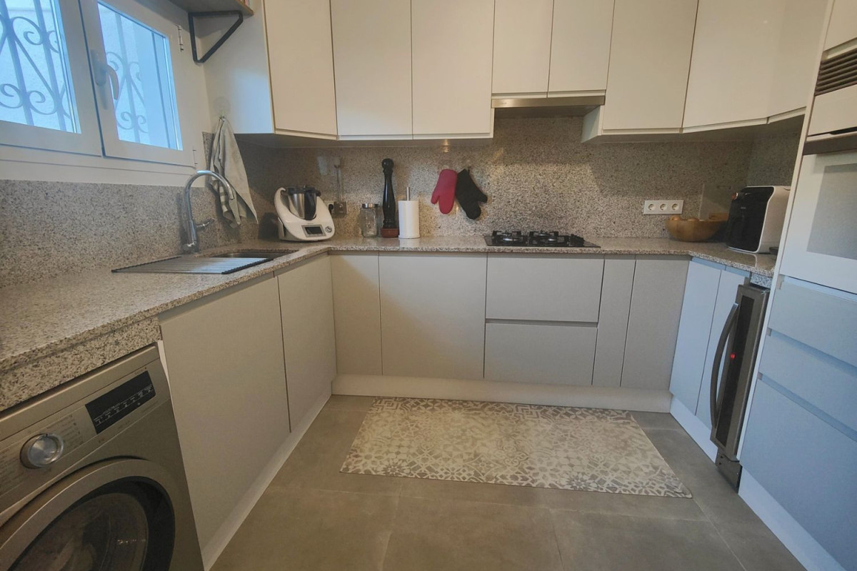 Продажа таунхауса в  Calle Minerva , Торревьеха photo 5