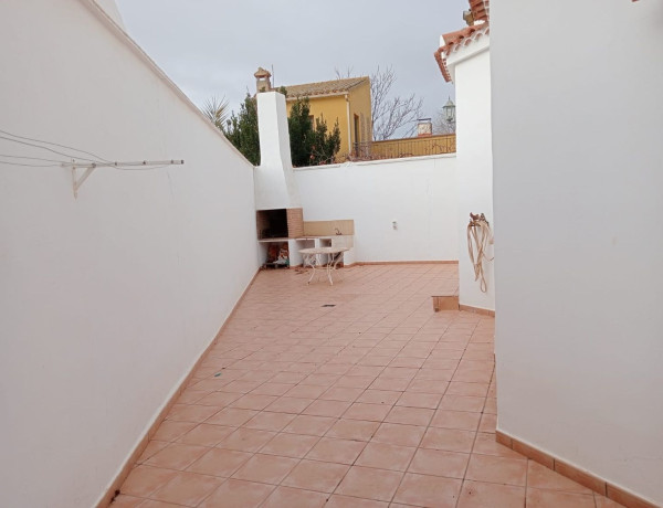 Chalet adosado en venta en Barrios periféricos - Pedanías , Albacete photo 1