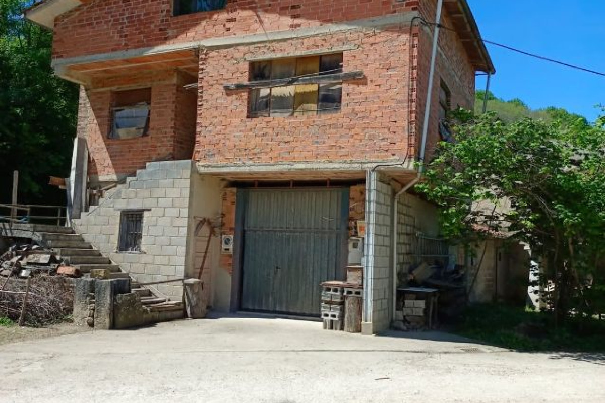 Propiedades en venta y alquiler en España photo 2