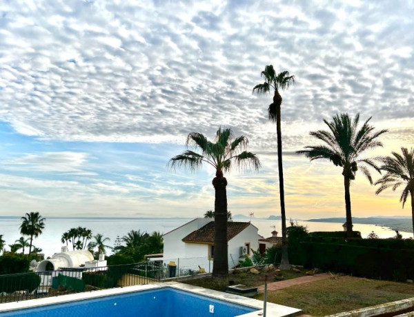 Detached villa for sale in Seghers , Estepona photo 1