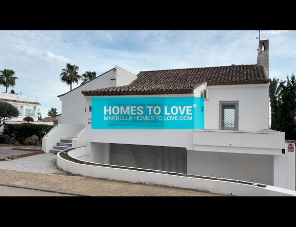 Detached villa for sale in Seghers , Estepona thumbnail 1