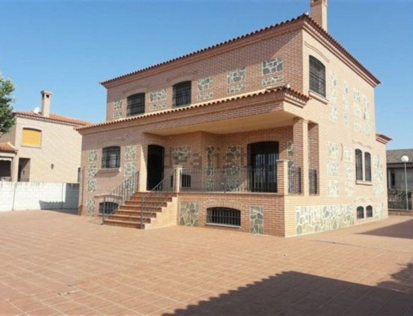 Chalet independiente en venta en , Pepino thumbnail 2