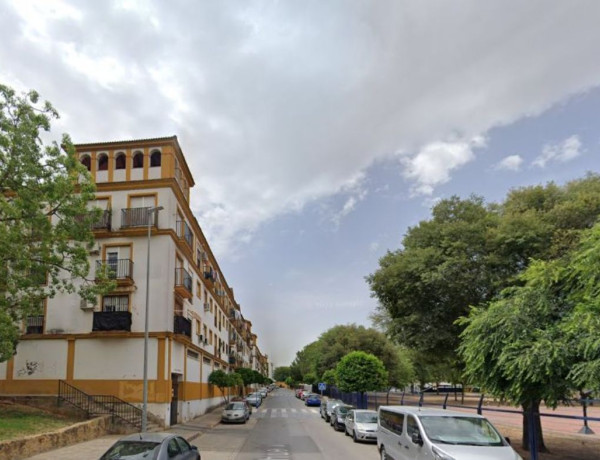 Piso en venta en Calle la Corchuela, Dos Hermanas thumbnail 1
