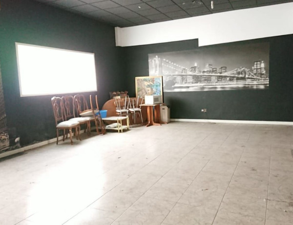 Local en venta en Oeste photo 3