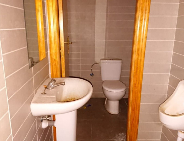 Local en venta en Oeste photo 4