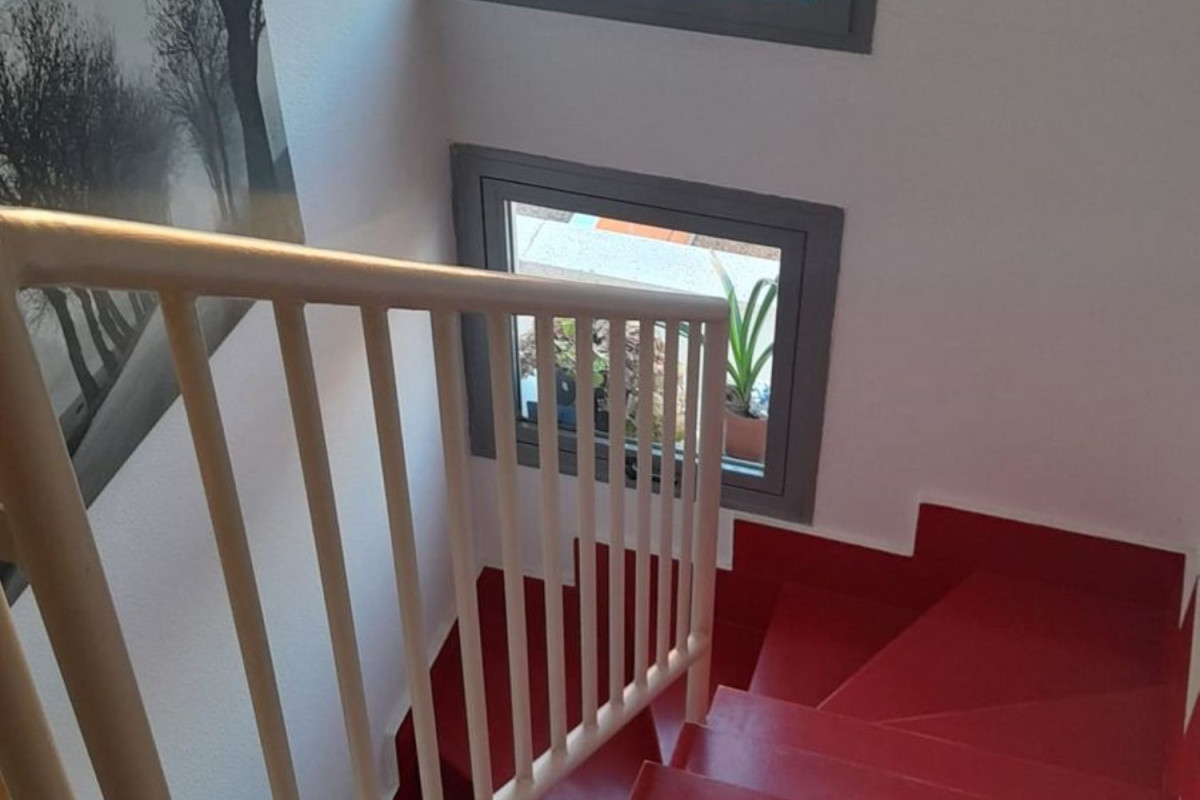 Venta de duplex en Travesía Fuente Cisneros, 4, Alcorcón photo 1