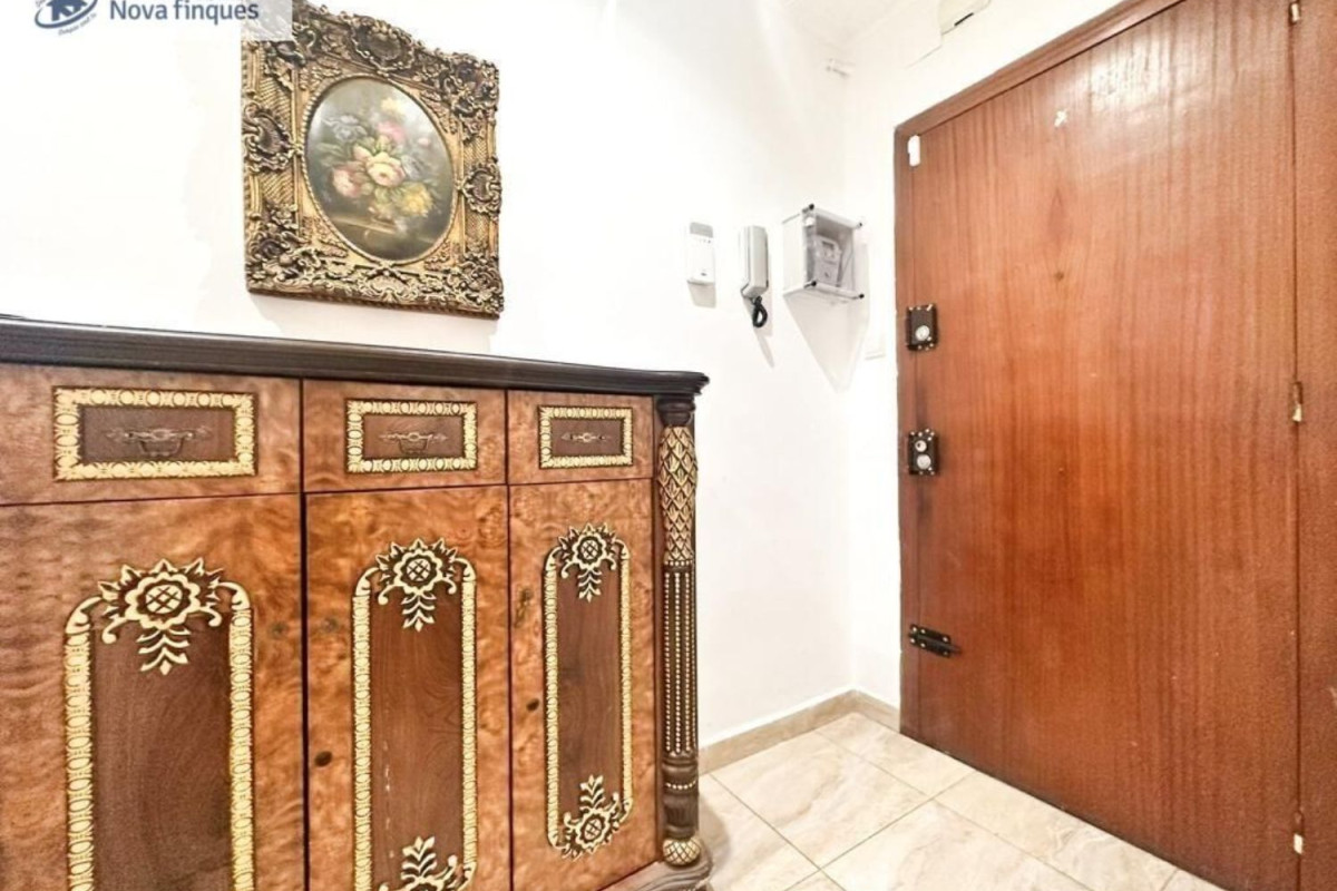 Продажа квартиры на Ла-Креу-де-Барбера - Авенида - Эшампле, Сабадель
photo 3