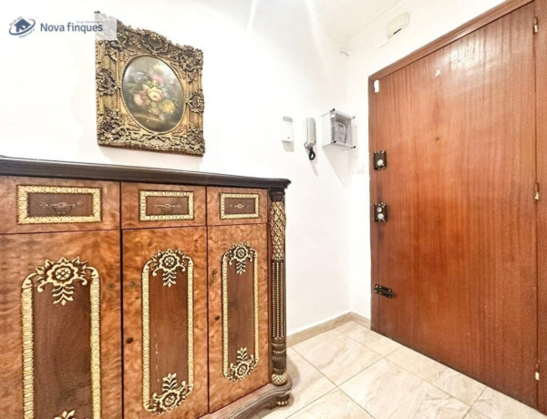 Piso en venta en  La Creu de Barberà - Avinguda - Eixample , Sabadell photo 3