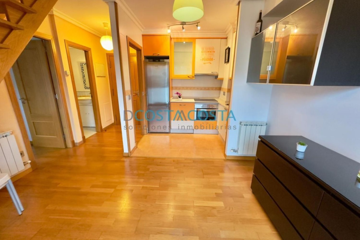 Sale of apartment in Calle da Pardavila, Vigo
 photo 2