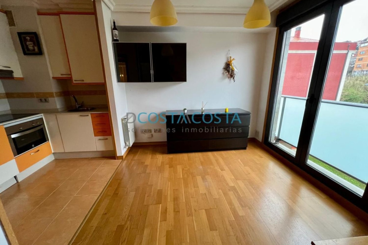 Sale of apartment in Calle da Pardavila, Vigo
 photo 4