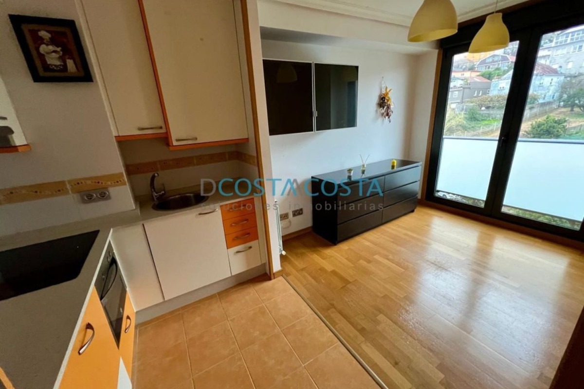 Sale of apartment in Calle da Pardavila, Vigo
 photo 5