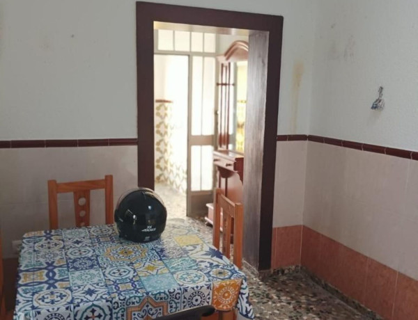 Коттедж на продажу в  Núcleo Urbano , Chiclana de la Frontera photo 2