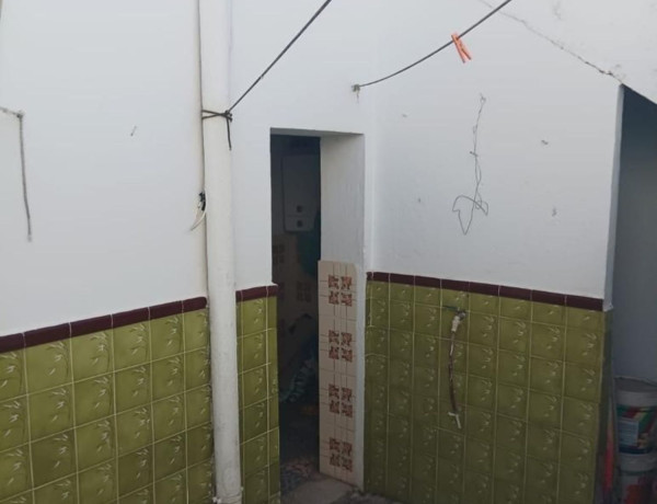 Коттедж на продажу в  Núcleo Urbano , Chiclana de la Frontera photo 4