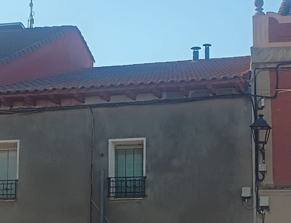 Chalet adosado en venta en , Cigales thumbnail 1